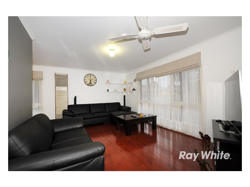 7 Taddor Drive, Cranbourne VIC 3977