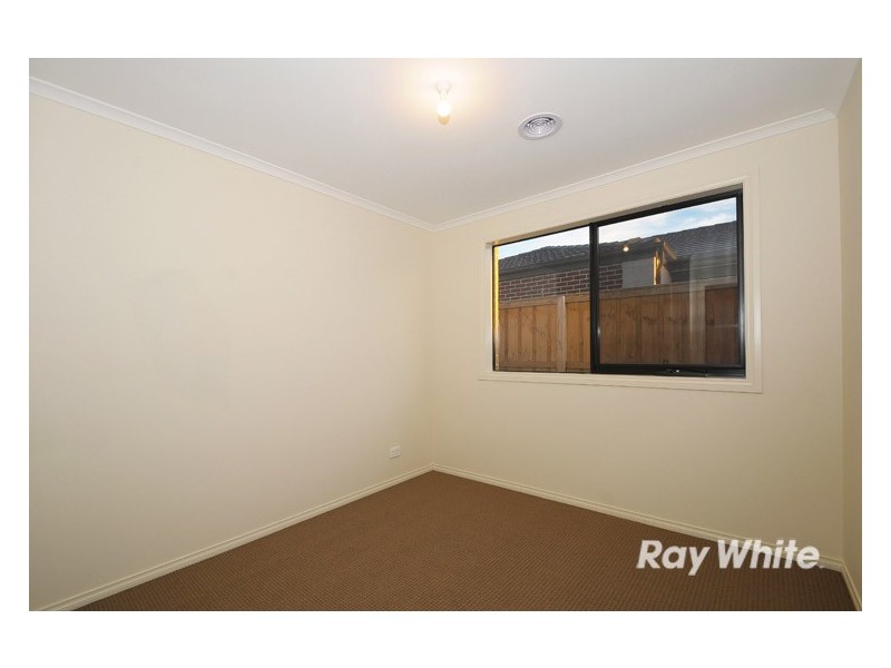 20 Valencia Circuit, Cranbourne VIC 3977