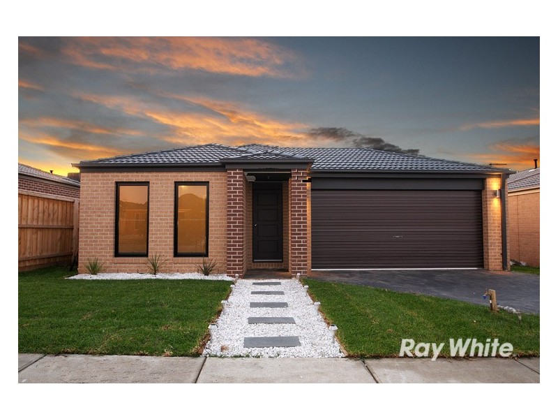 20 Valencia Circuit, Cranbourne VIC 3977