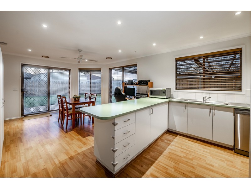 7 Willora Crescent, Cranbourne West VIC 3977