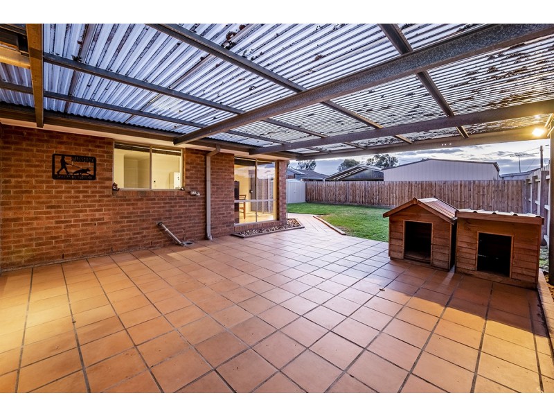 7 Willora Crescent, Cranbourne West VIC 3977