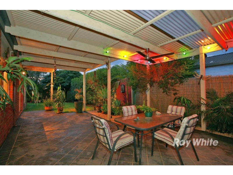 29 Scotsdale Drive, Cranbourne East VIC 3977