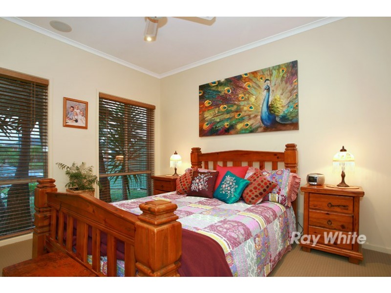 29 Scotsdale Drive, Cranbourne East VIC 3977