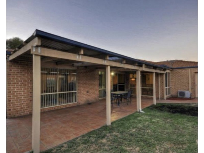 37 Central Parkway, Cranbourne West VIC 3977