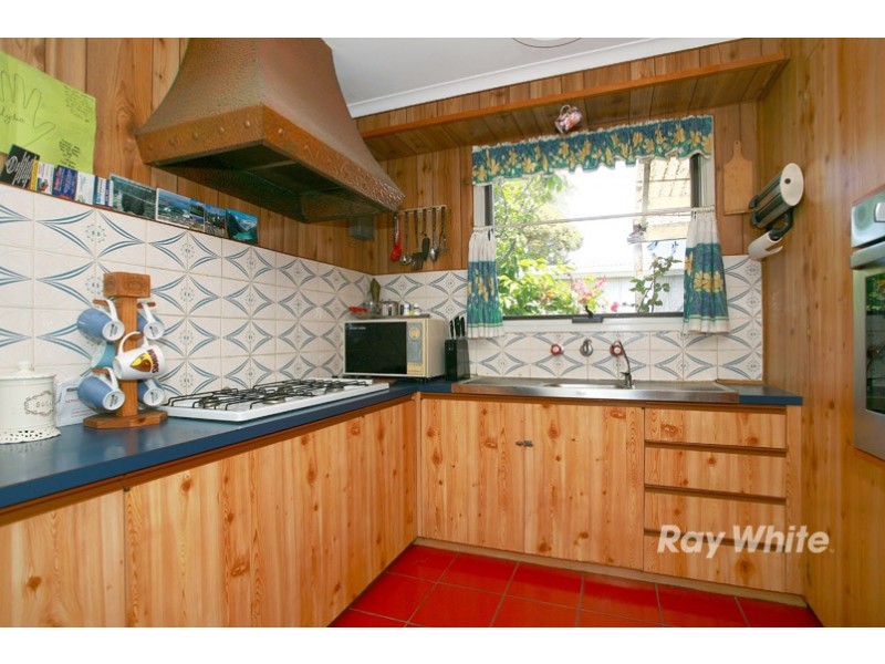 2 Gray Street, Cranbourne North VIC 3977