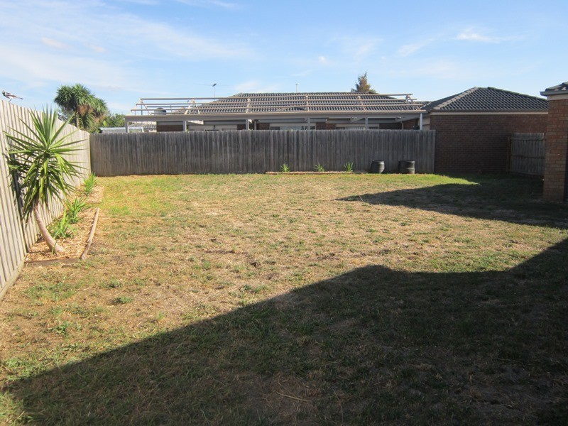 4 Mira Court, Cranbourne VIC 3977