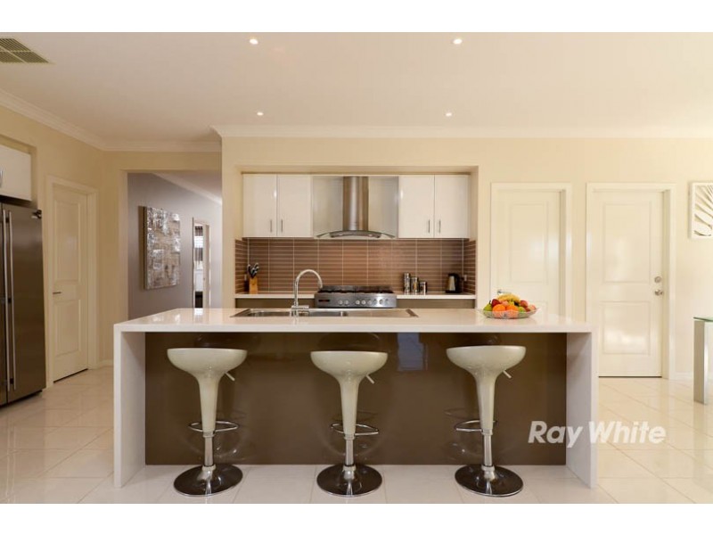 3 Dalray Street, Sandhurst VIC 3977