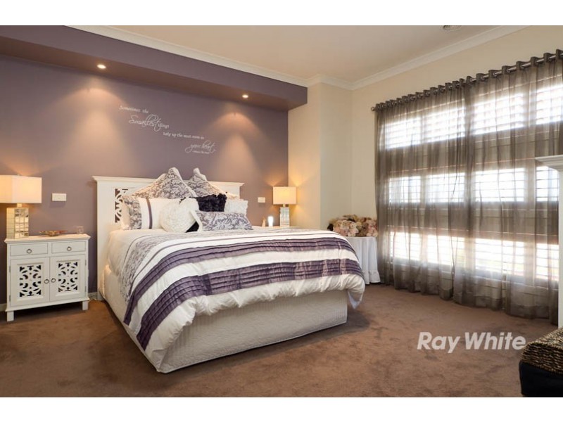 3 Dalray Street, Sandhurst VIC 3977