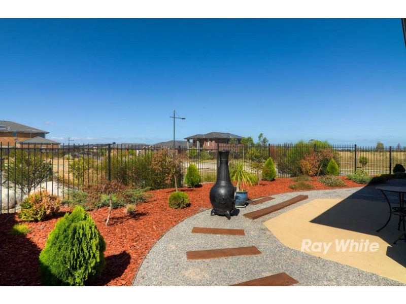 3 Dalray Street, Sandhurst VIC 3977