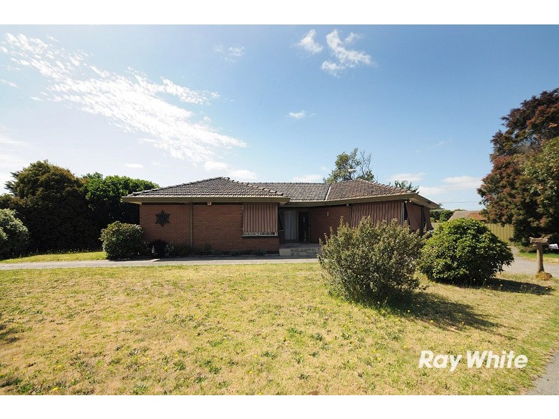 2 Walter Street, Cranbourne VIC 3977