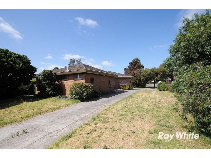 2 Walter Street, Cranbourne VIC 3977