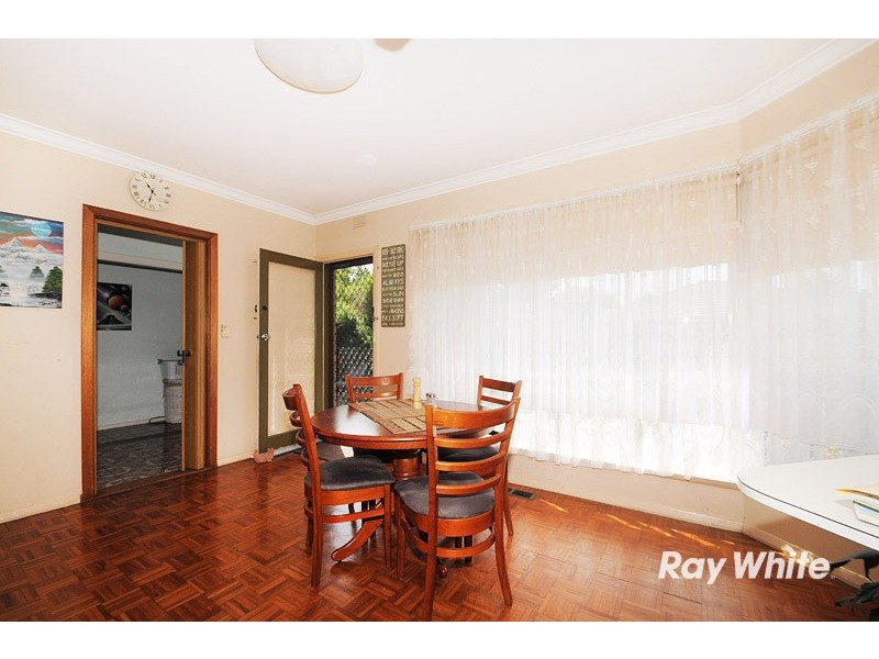 2 Walter Street, Cranbourne VIC 3977
