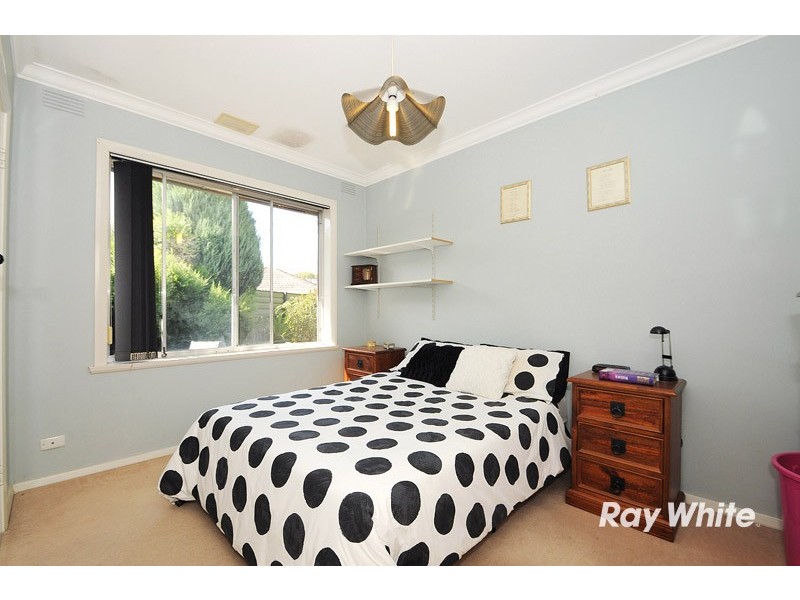 2 Walter Street, Cranbourne VIC 3977