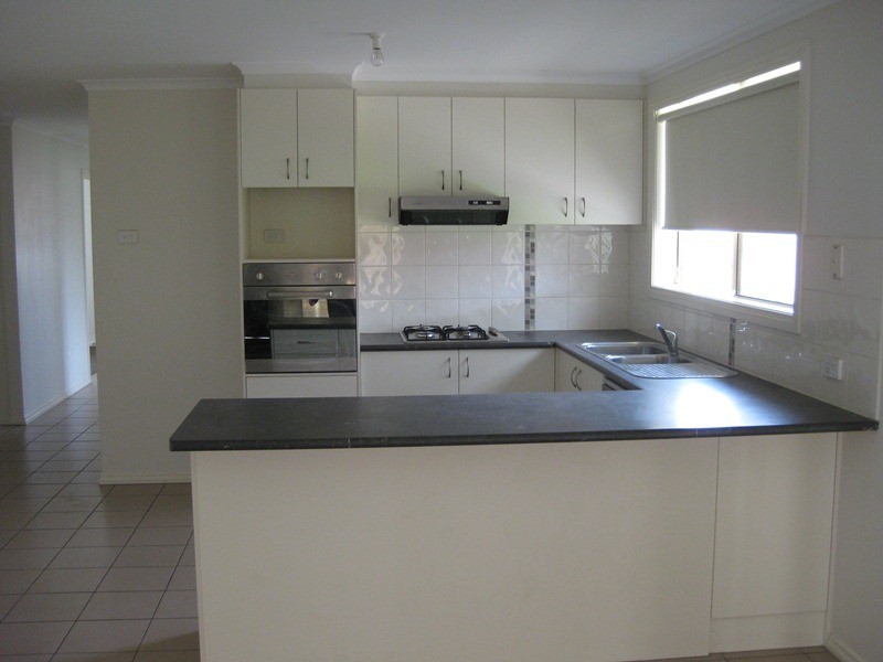 28 Redgum Circuit, Pakenham VIC 3810