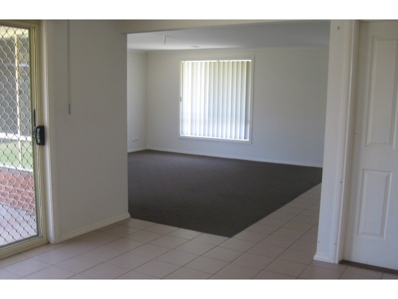 28 Redgum Circuit, Pakenham VIC 3810