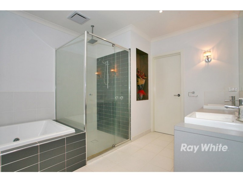 3 Sunnybrook Way, Lyndhurst VIC 3975