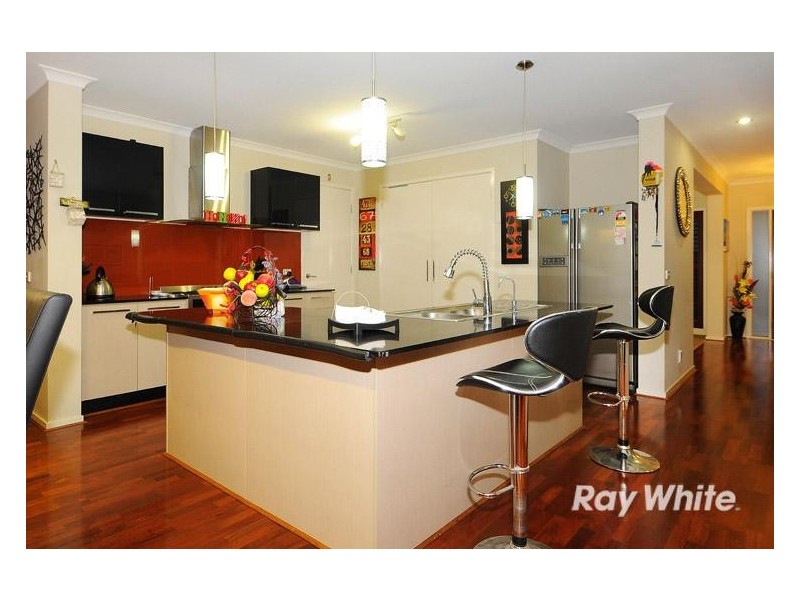 21 Wiltshire Avenue, Cranbourne East VIC 3977