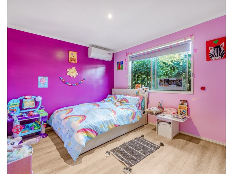 16 Melington Drive, Lyndhurst VIC 3975