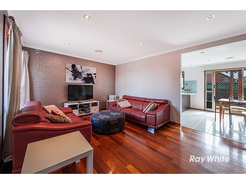 1 Willora Crescent, Cranbourne West VIC 3977