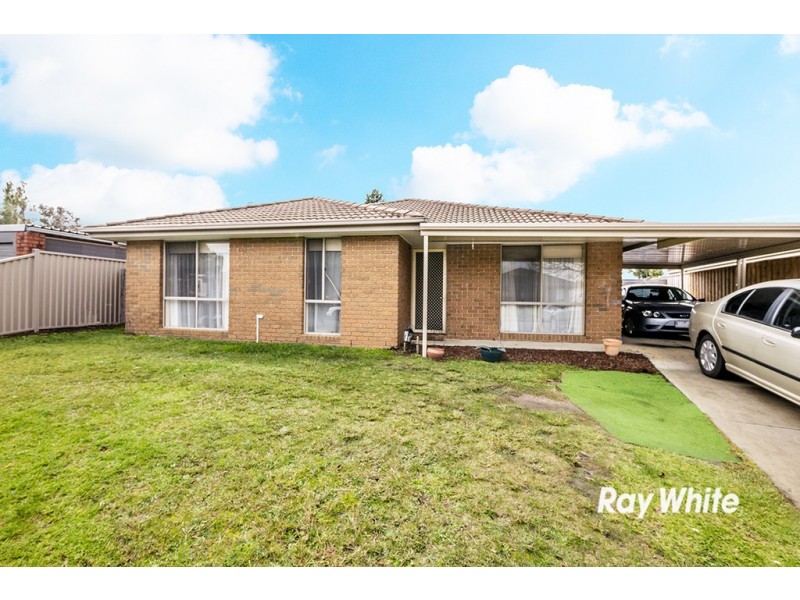 13 Cobungra Court, Hallam VIC 3803