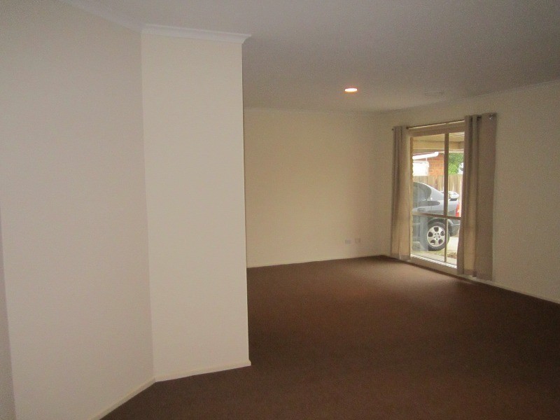 13 Cobungra Court, Hallam VIC 3803