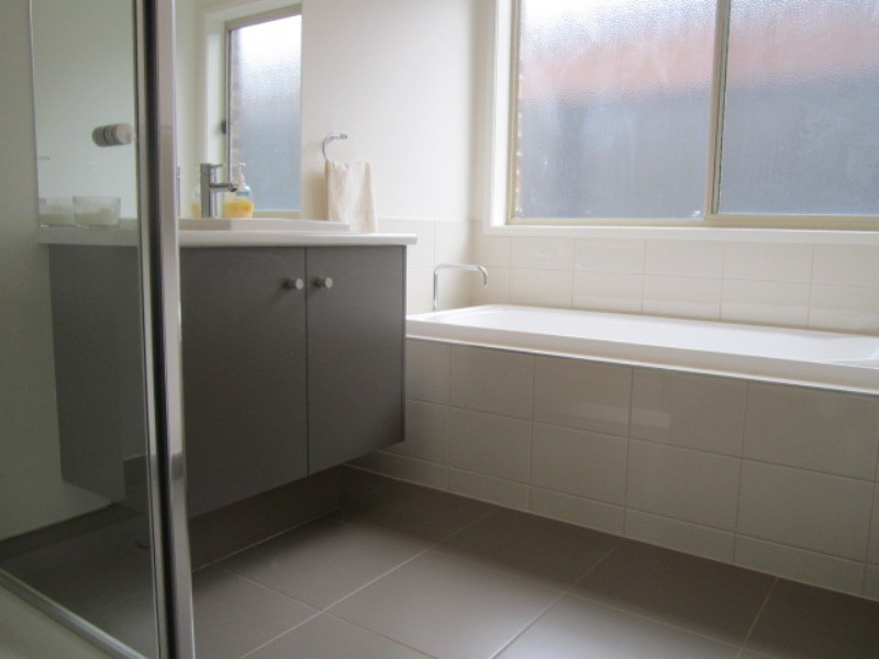 25 Falabela Road, Clyde North VIC 3978