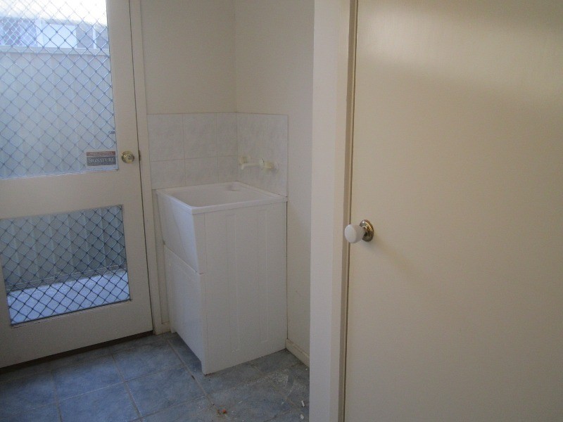 33 Masterton Place, Cranbourne East VIC 3977