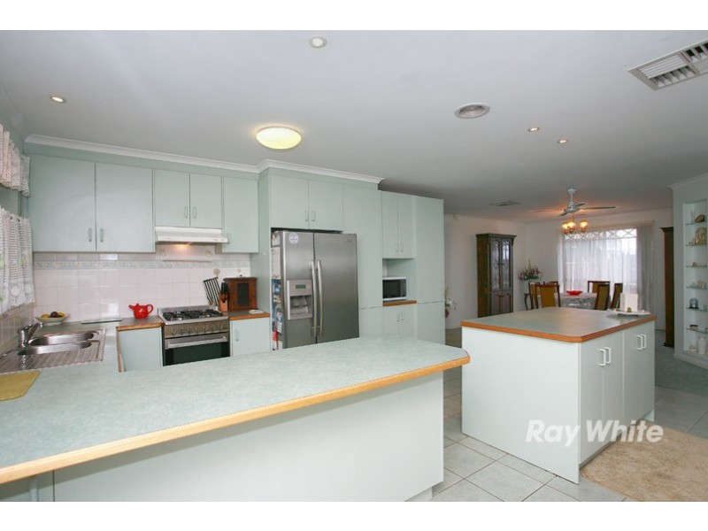 24 Berwick-Cranbourne Road, Cranbourne East VIC 3977