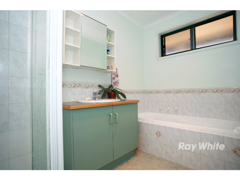 24 Berwick-Cranbourne Road, Cranbourne East VIC 3977