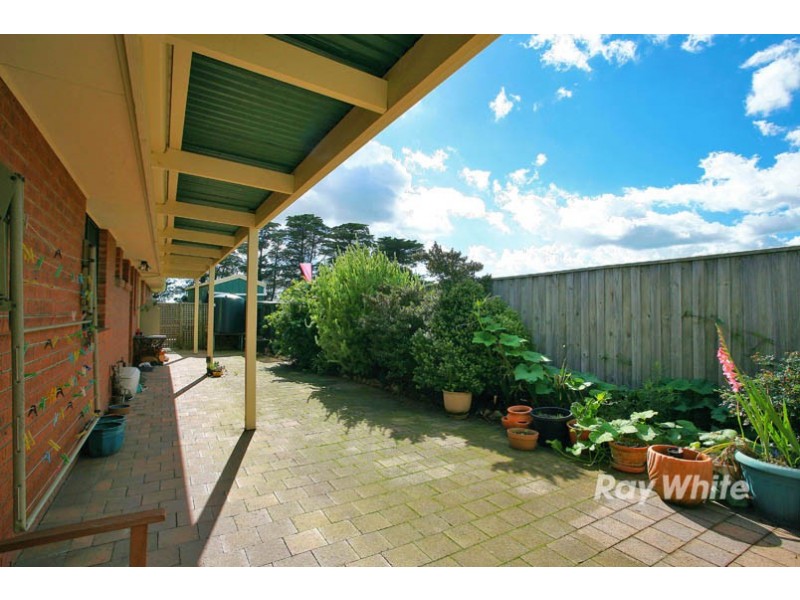 24 Berwick-Cranbourne Road, Cranbourne East VIC 3977