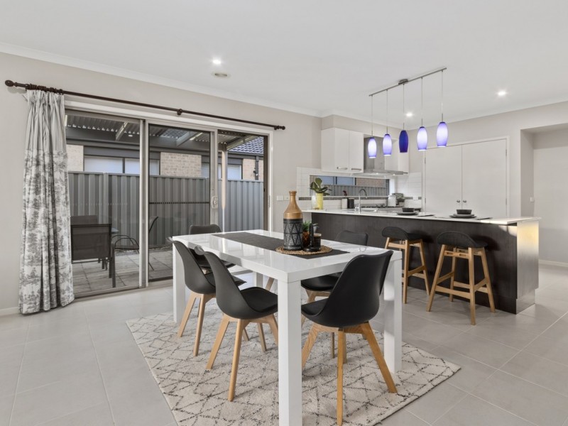 300 Casey Fields Boulevard, Cranbourne East VIC 3977