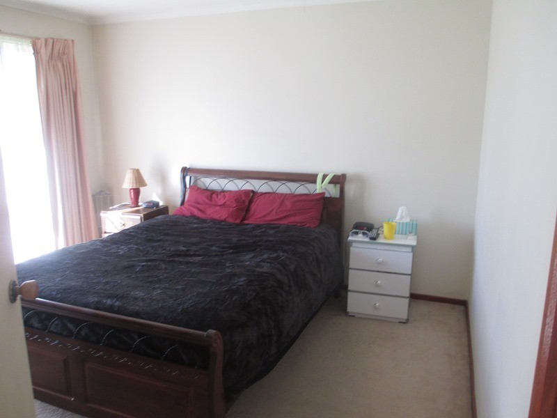 10 Heywood Crescent, Cranbourne North VIC 3977