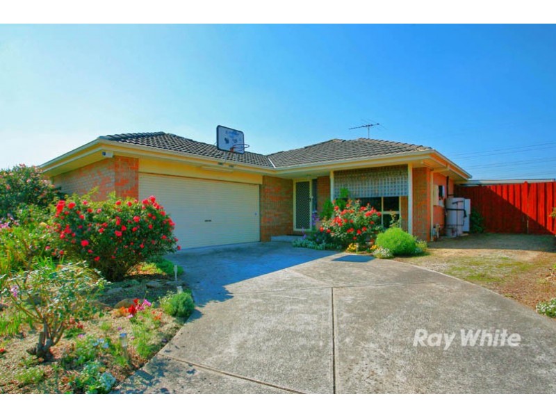 3 Rimes Close, Cranbourne West VIC 3977