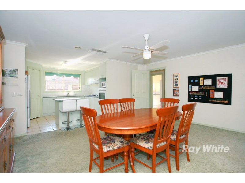 3 Rimes Close, Cranbourne West VIC 3977