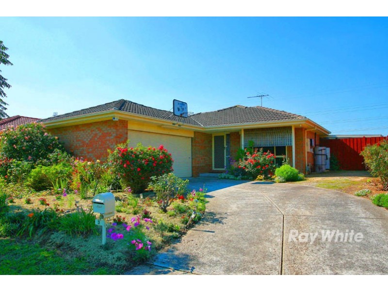 3 Rimes Close, Cranbourne West VIC 3977