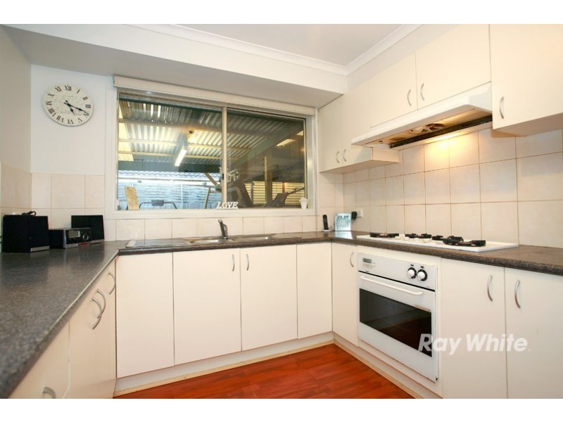 12 Bates Street, Cranbourne West VIC 3977