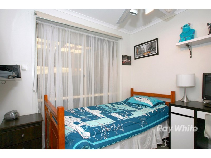 12 Bates Street, Cranbourne West VIC 3977