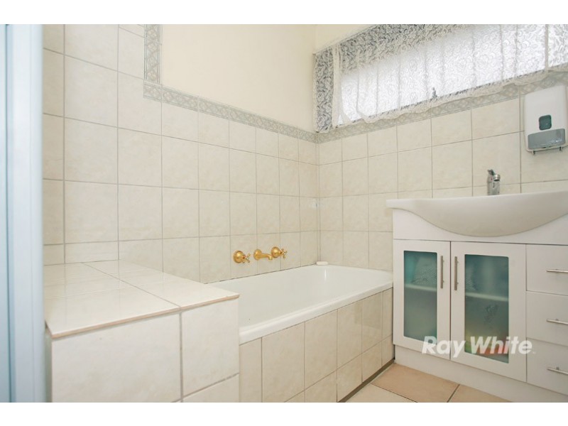 12 Strzelecki Court, Cranbourne North VIC 3977