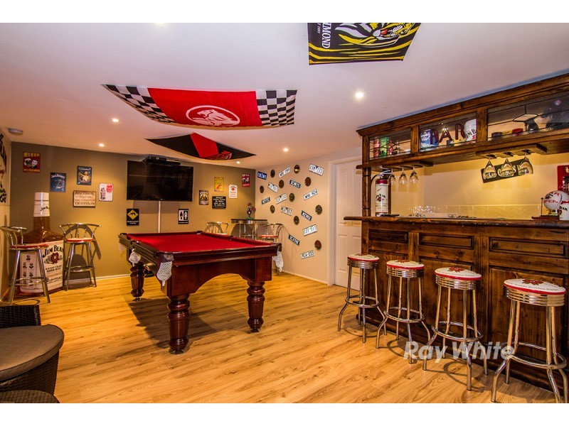 19 Rosslare Place, Cranbourne VIC 3977