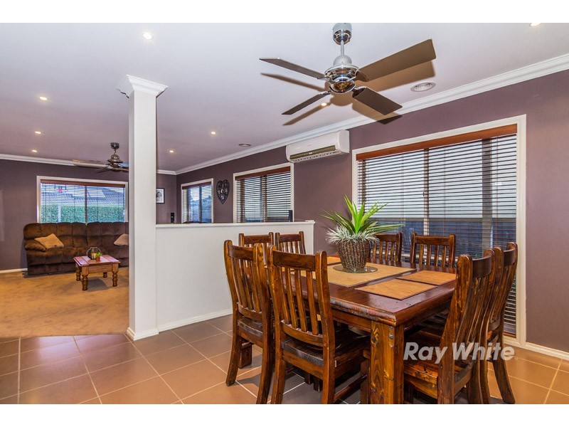 19 Rosslare Place, Cranbourne VIC 3977