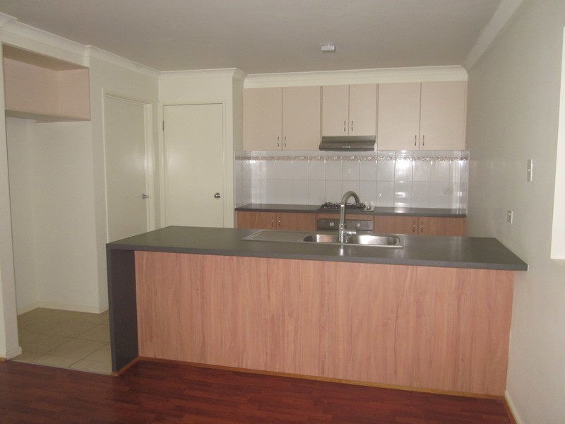 11 Ogle Way, Cranbourne North VIC 3977