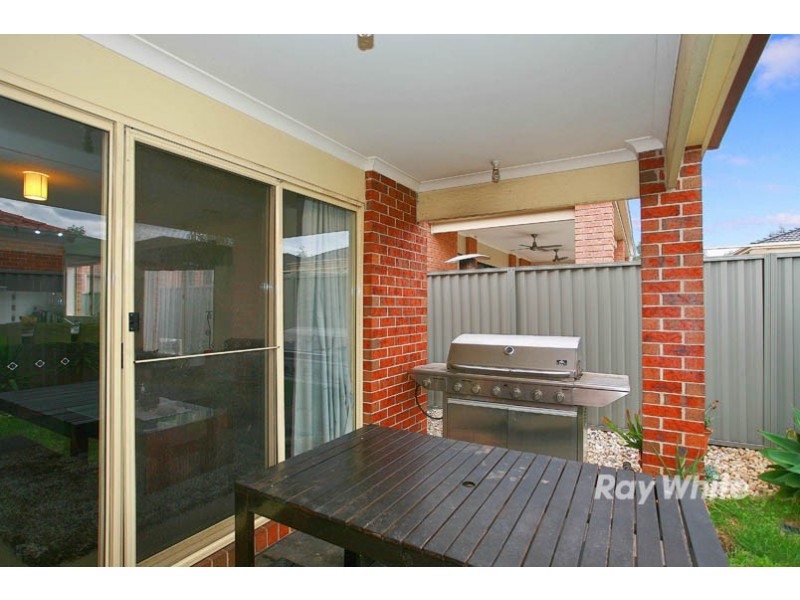 21 Pipetrack Circuit, Cranbourne East VIC 3977