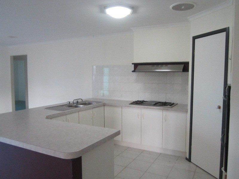 12 Lighthorse Crescent, Narre Warren South VIC 3805