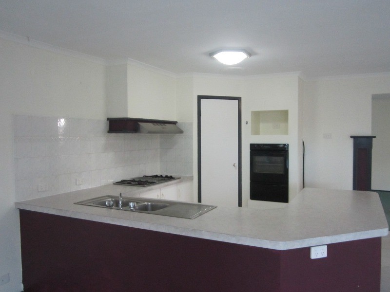 12 Lighthorse Crescent, Narre Warren South VIC 3805