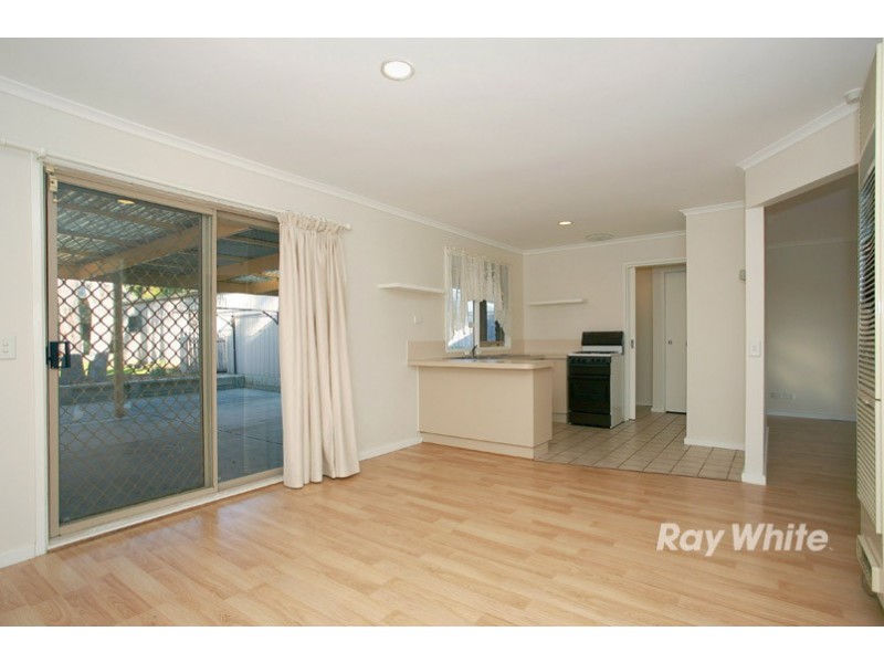 10 James Wyman Place, Hampton Park VIC 3976