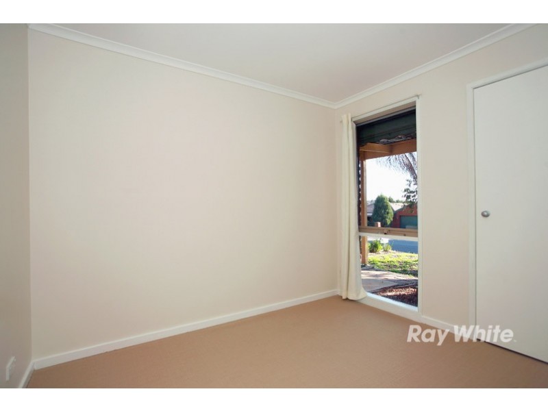 10 James Wyman Place, Hampton Park VIC 3976