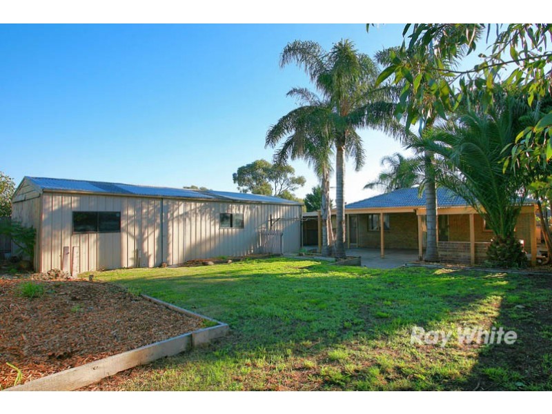 10 James Wyman Place, Hampton Park VIC 3976