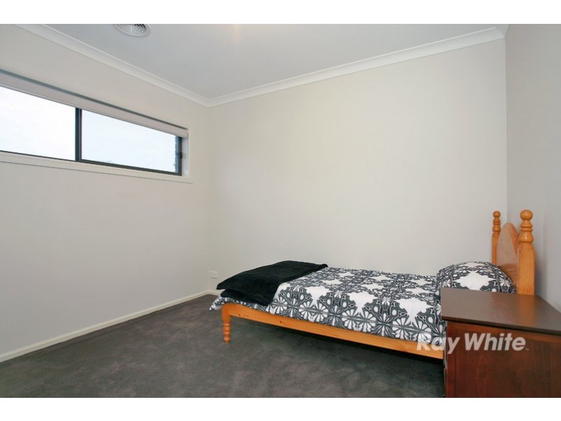 12 Gregson Grove, Lyndhurst VIC 3975