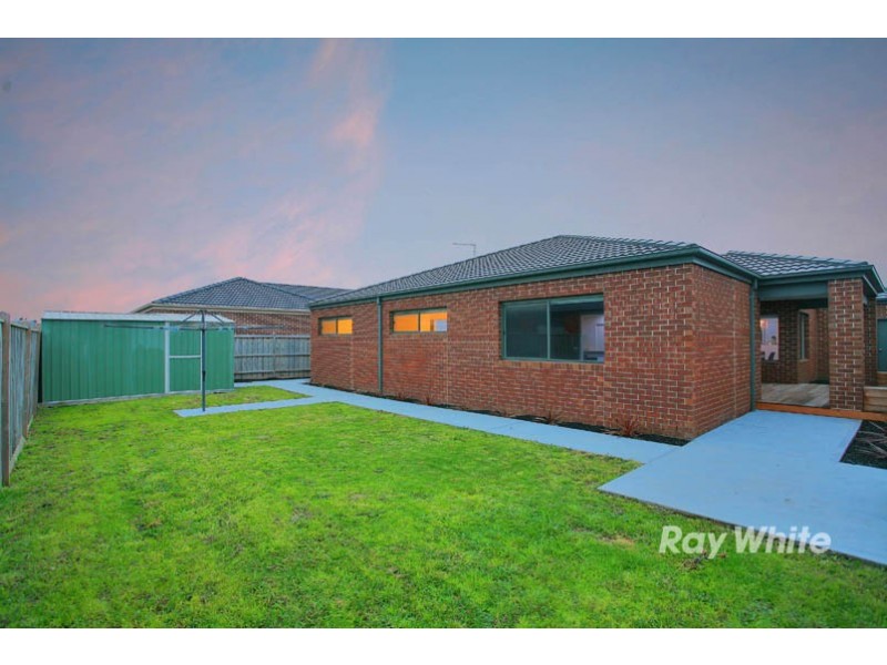 12 Gregson Grove, Lyndhurst VIC 3975