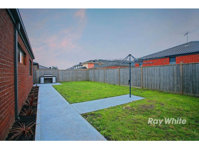 12 Gregson Grove, Lyndhurst VIC 3975